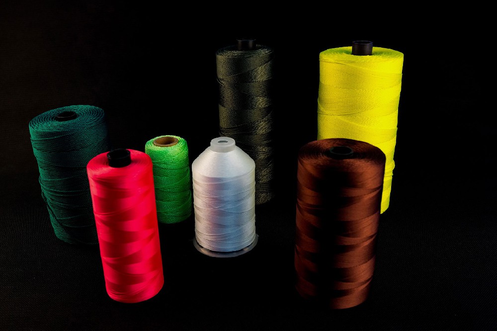 COLOR NYLON6 TWISTED TWINE